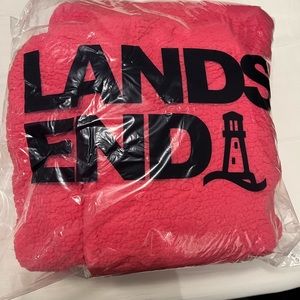 Lands End Brand New Hot Pink Hooded Fleece Bath Robe Medium Still in bag